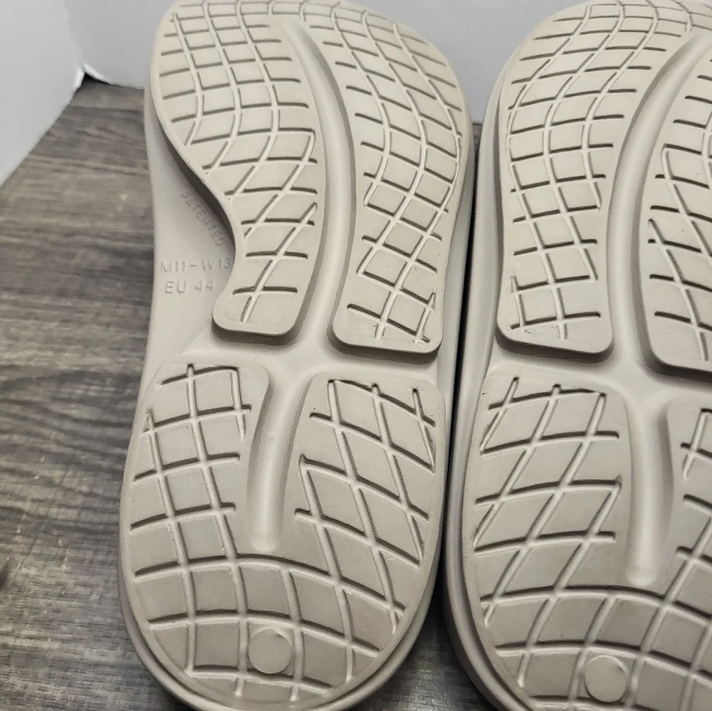 Oofos OOahh Mens Size 11 Recovery Slip-On Slides Beach Sandals Tan_7